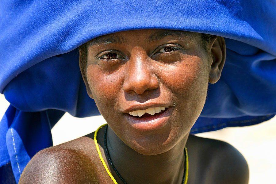  Girl from the Mucubal (Mucubai, Mucabale, Mugubale) tribe   Angola